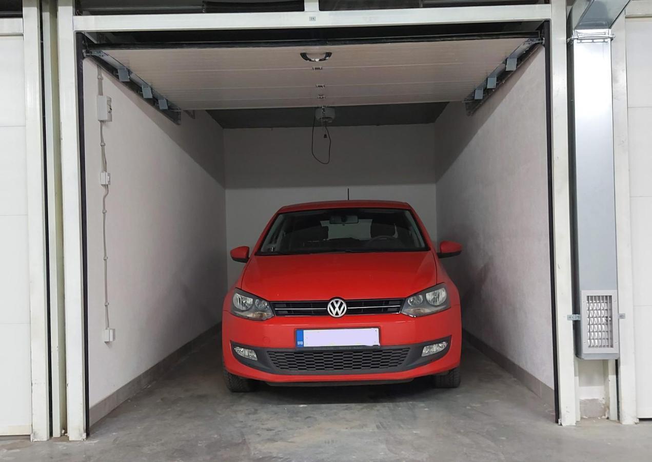 Apartment 54 City Center - Free Private Garage Novi Sad Exterior foto